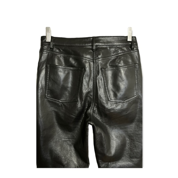 Wilfred - Picture 4 of 8